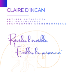Claire Dincan – Artiste intuitive & scénographe événementielle Logo de Claire Dincan, artiste intuitive et scénographe événementielle, avec typographie violette et signature manuscrite « Révéler l’invisible. Éveiller la présence. » sur fond clair minimaliste.